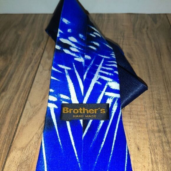 Brother's Hand Made Blue Tie With Dolphins & Marine Life Print - Picture 3 of 7